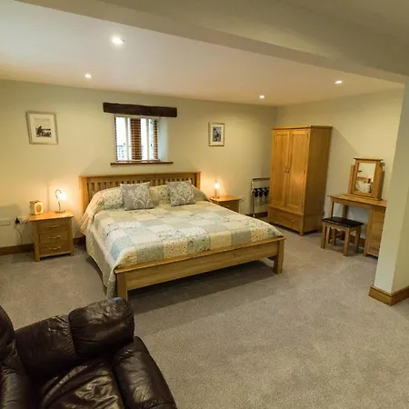 Lords Seat 4*